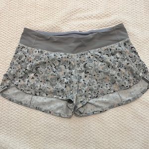 Lululemon Speed Up Short, Size 6